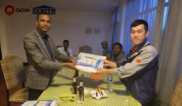 Líne Táirgeadh Meaisín Déantús Bloc QGM QT6 Nua Críochnaithe i Nekemte le haghaidh Atógála Iar-Chogaidh.