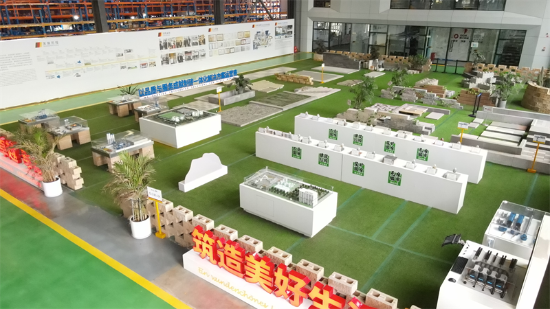 Teicneolaíocht ghlas: cuireann nuálaíocht an tionscal chun cinn